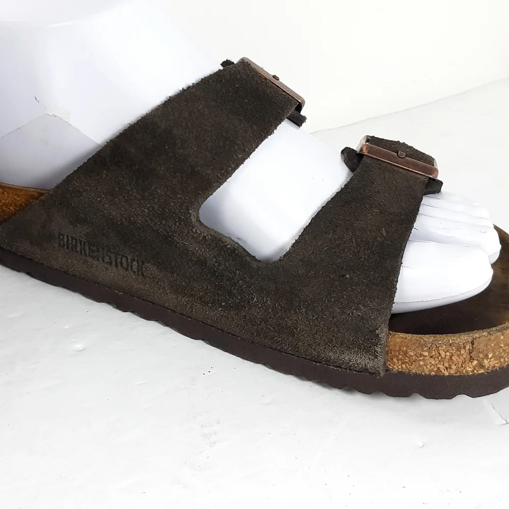 BIRKENSTOCK  women's Arizona Birko-Flor Nubuck Mocha Two-Strap Sandals EU36 Us5_7